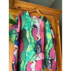 Transparente Italian Linen Art Print Top – Abstract Faces Design SZ XL